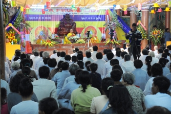 Sóc Trăng: TT Thích Chân Tính giảng pháp tại chùa Phước Lâm