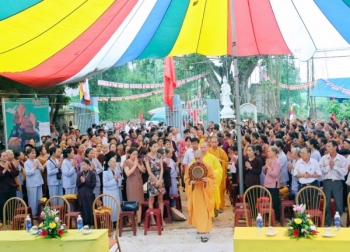 Lễ đặt đá xây dựng Đại hùng Bảo điện chùa Hiền Lương Vĩnh Phúc