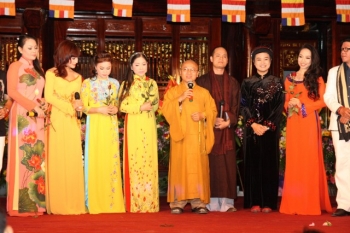 Hà Tĩnh: Ca nhạc mừng lễ khánh thành chùa Tượng Sơn