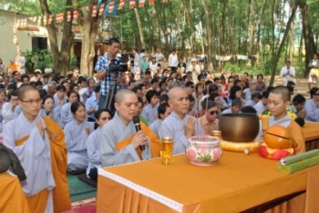 Chuyện về cuộc hội ngộ kỳ lạ dưới bóng cây Thiên Quang Ni Tự