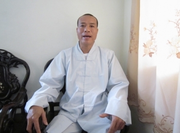 Sư trụ trì chùa Chân Long giải thích về chuyện tượng Phật &quot;giống mình&quot;