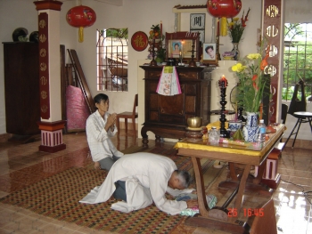 Nghi thức cúng Tổ tiên và chú thực