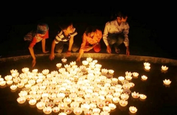 Hải Dương: Hoa đăng lung linh chùa An Linh