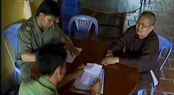 Video: Thủ đoạn lừa đảo tại các chùa ở Đồng Tháp