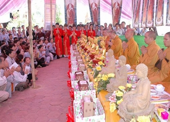 Hà Tĩnh: Chùa Thanh Lương tổ chức lễ cầu siêu và cúng dường trai Tăng