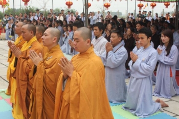 Lễ "cầu" được an tại ngôi chùa Tịnh Pháp Hà Tĩnh