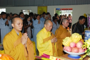 Nghi thức làm lễ cầu an đầu năm