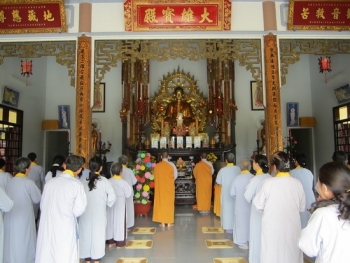 Đạo tràng niệm Phật chùa Địch Quang tổ chức khóa tu cuối năm Quý Tỵ