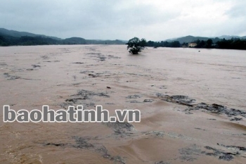 Hà Tĩnh: 13.856 nhà dân bị ngập, thiệt hại nặng nề do lũ lụt gây ra