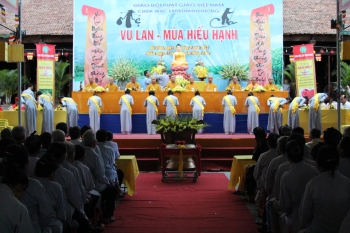 Chùa Trúc Lâm Thanh Lương Hà Tĩnh 3000 người tham dự lễ Vu lan