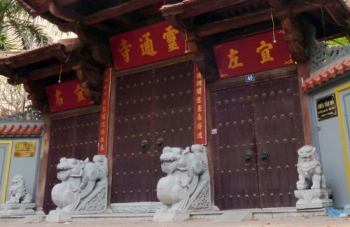 "Bứng" hết sư tử đá kiểu Trung Quốc ra khỏi đình chùa