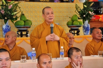 Ban Hoằng pháp TWGH viếng thăm các trường hạ Đồng Nai