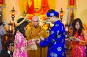 Đám cưới nơi cửa Phật trên đất Mỹ
