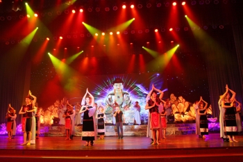 Chùm ảnh: Chương trình ca nhạc Diệu Âm Hoằng Pháp 4