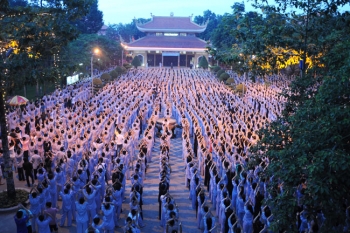 Chùa Hoằng Pháp hơn 3.100 bạn trẻ đăng ký nhập khóa tu mùa hè 2013