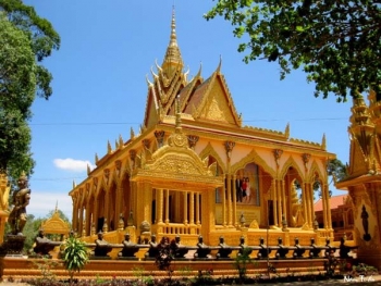 Thăm ngôi chùa Phật Giáo lớn nhất Việt Nam