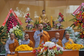 Thiên Quang Ni Tự:  Vu lan &quot;lạ&quot; dành cho người nghèo khó