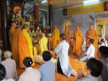 Lễ húy kỵ tổ khai sơn chùa Long Hải