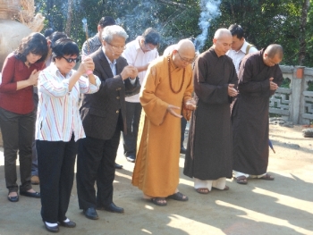 Nguyên CTN Trần Đức Lương viếng thăm chùa Khánh Lâm - Kon Tum