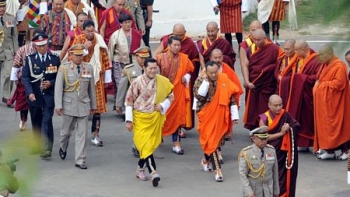 Quốc vương Bhutan cưới vợ thường dân