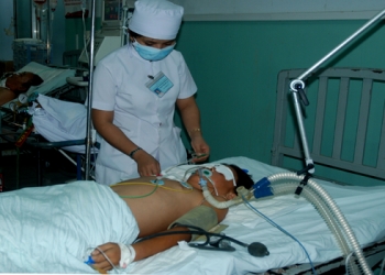 Cậu bé 14 tuổi ba lần xả thân cứu người đã ra đi