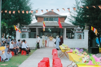 Đại lễ Phật đản đầu tiên của ngôi chùa Khang Quý