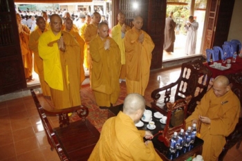Hà Tĩnh: Lễ khai pháp mùa an cư kiết hạ PL: 2556 - DL 2012