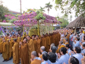 Xúc động chùm ảnh lễ tiễn đưa HT. Thích Đắc Pháp về cõi Phật