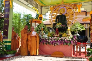 Cung nghinh và chú nguyện tôn tượng Phật Hoàng Trần Nhân Tông