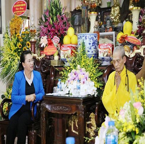 Chủ tịch Quốc hội chúc mừng Đại lão Hòa thượng Thích Phổ Tuệ nhân dịp Phật đản