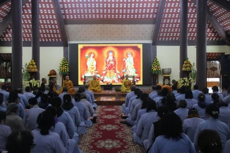 Hà Nội: Khóa tu ‘Hướng về Tịnh độ’ mừng ngày khánh đản Đức Phật A Di Đà