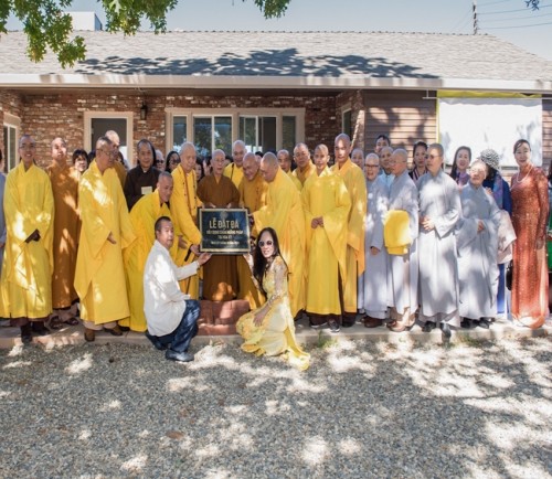 Lễ đặt đá xây dựng chùa Hoằng Pháp tại Hoa Kỳ