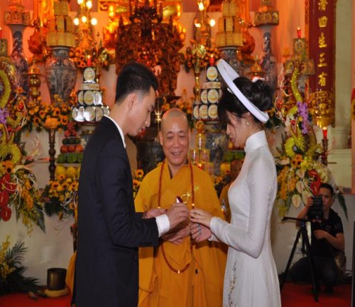 Lễ hằng thuận tại chùa Trúc Lâm Thiên Trường