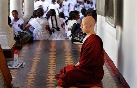 Pháp quán niệm hơi thở theo bài kinh Tứ Niệm Xứ 