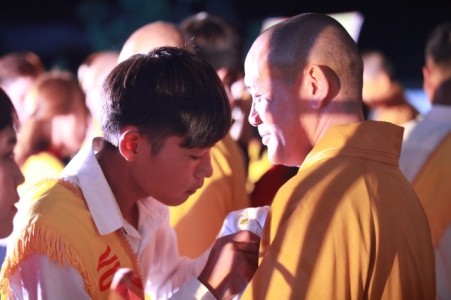 Gần 3000 người tham dự đại lễ vu lan báo hiếu tại chùa Giai Lam - Tịnh Pháp