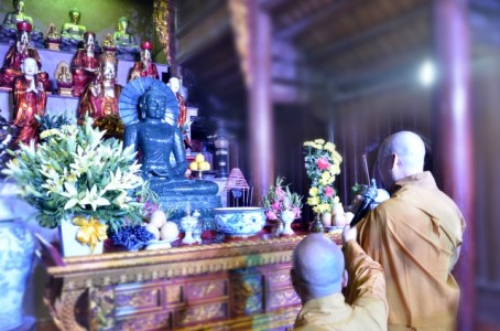 Hà Tĩnh: Lễ sái tịnh, an vị tôn tượng Phật ngọc
