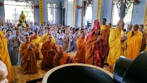 Khánh Hòa: Lễ an vị tôn tượng Đức Bổn sư tại chùa Linh Sơn Pháp Ấn