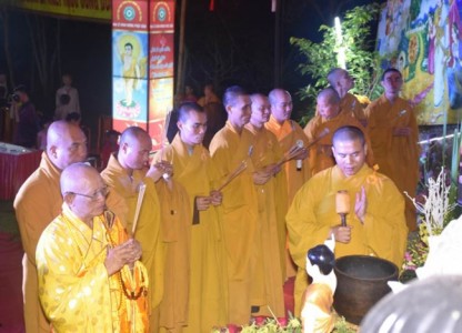Hà Tĩnh: Chùa Cầm Sơn tổ chức lễ Phật đản PL 2560 - DL 2016