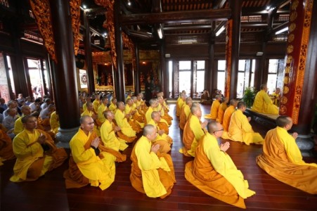 Hơn 5000 người tham dự lễ an vị tôn tượng Phật và quy y Tam bảo tại chùa Hoà Phúc