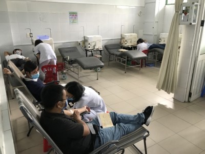 Đội TNV máu sống GĐPT Đà Nẵng hiến máu trong mùa dịch Corona