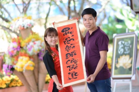 Đầu xuân đi chùa lễ Phật và xin chữ thật là tuyệt