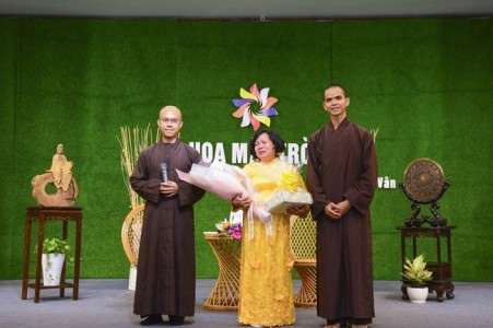 Nữ doanh nhân Kha Thanh Vân gương sáng người Phật tử