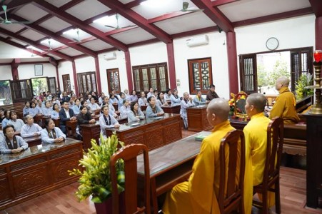 Hà Nội: Phật tử chùa Bằng tri ân vị Thầy khả kính