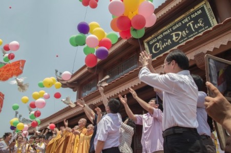 Lễ hội Văn hóa Phật giáo Hương Sen xứ Nghệ 2016