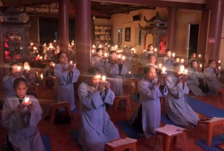 Hà Tĩnh: Lễ kỷ niệm ngày Phật thành đạo ở một số tự viện