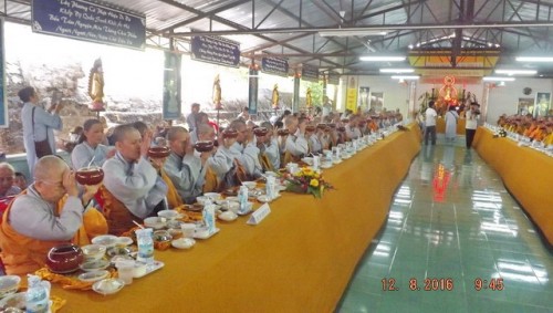 Khánh Hòa: Đại lễ Vu lan tại chùa Linh Sơn Pháp Ấn