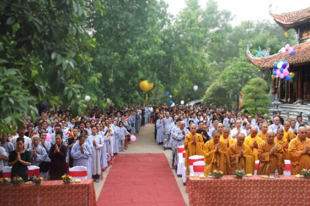 Tổ đình Cảm Sơn kính mừng Phật đản PL 2560 – DL 2016