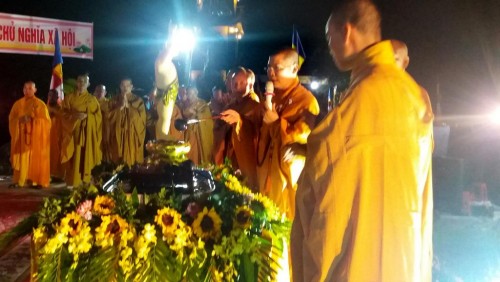 Hà Tĩnh: Đông đảo người dân, phật tử dự lễ Phật đản tại chùa Xuân Đài
