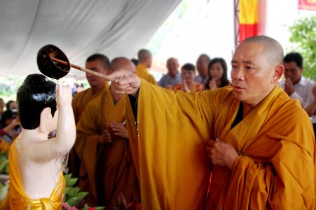 Hà Tĩnh: GPGVN huyện Thạch Hà tổ chức đại lễ Phật đản PL 2560