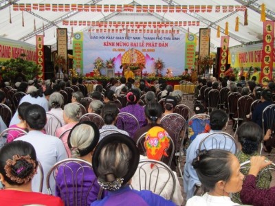 Phật giáo TP.Thái Bình tổ chức Đại lễ Phật đản PL.2560 - DL.2016